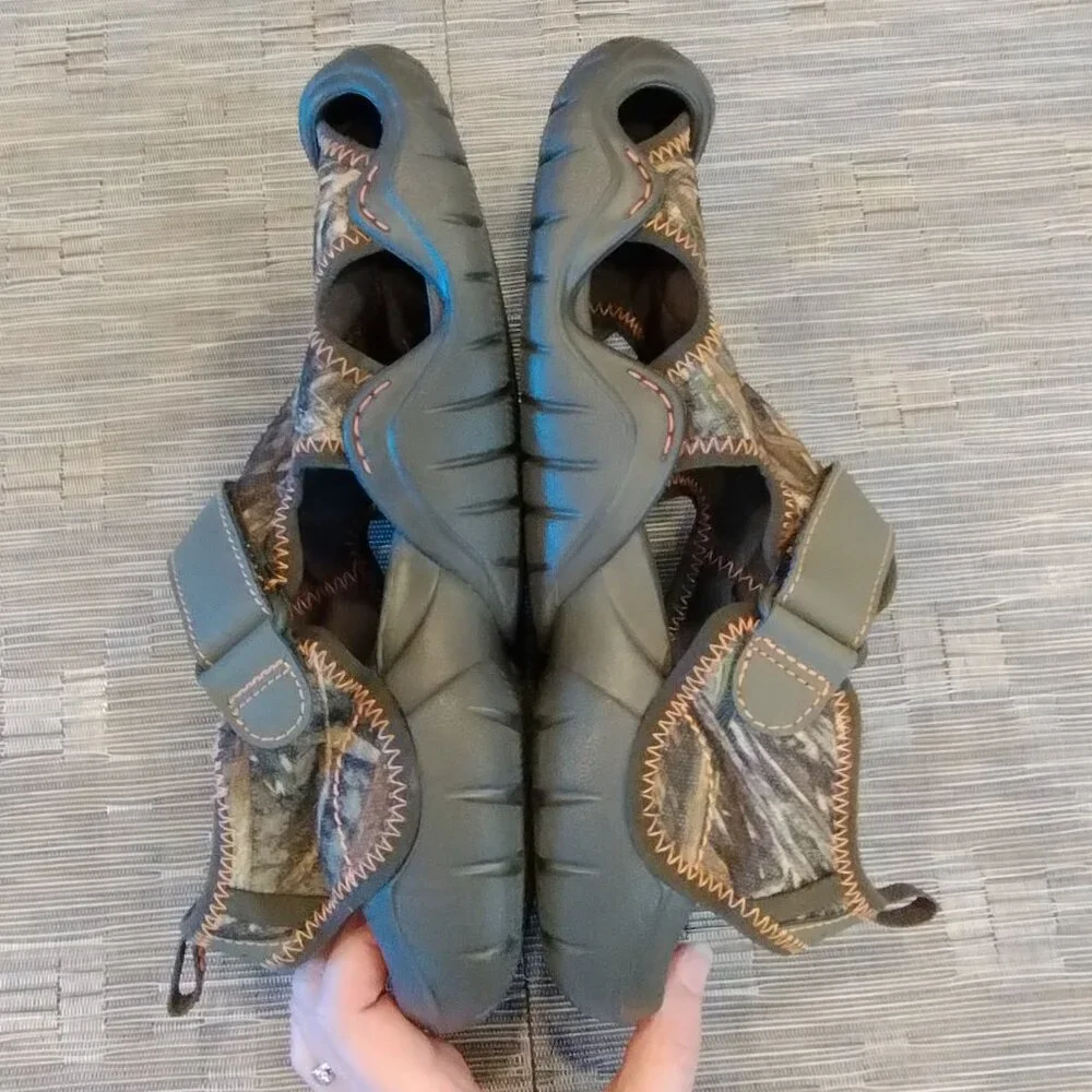 CROCS Swiftwater Realtree Max 5 Camo Sandals Size 9